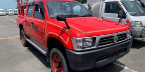 1998 Toyota Hilux pickup, ex fire vehicle. Only 12,000km!