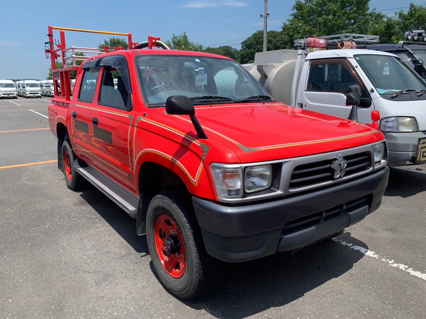 1998 Toyota Hilux pickup, ex fire vehicle. Only 12,000km!